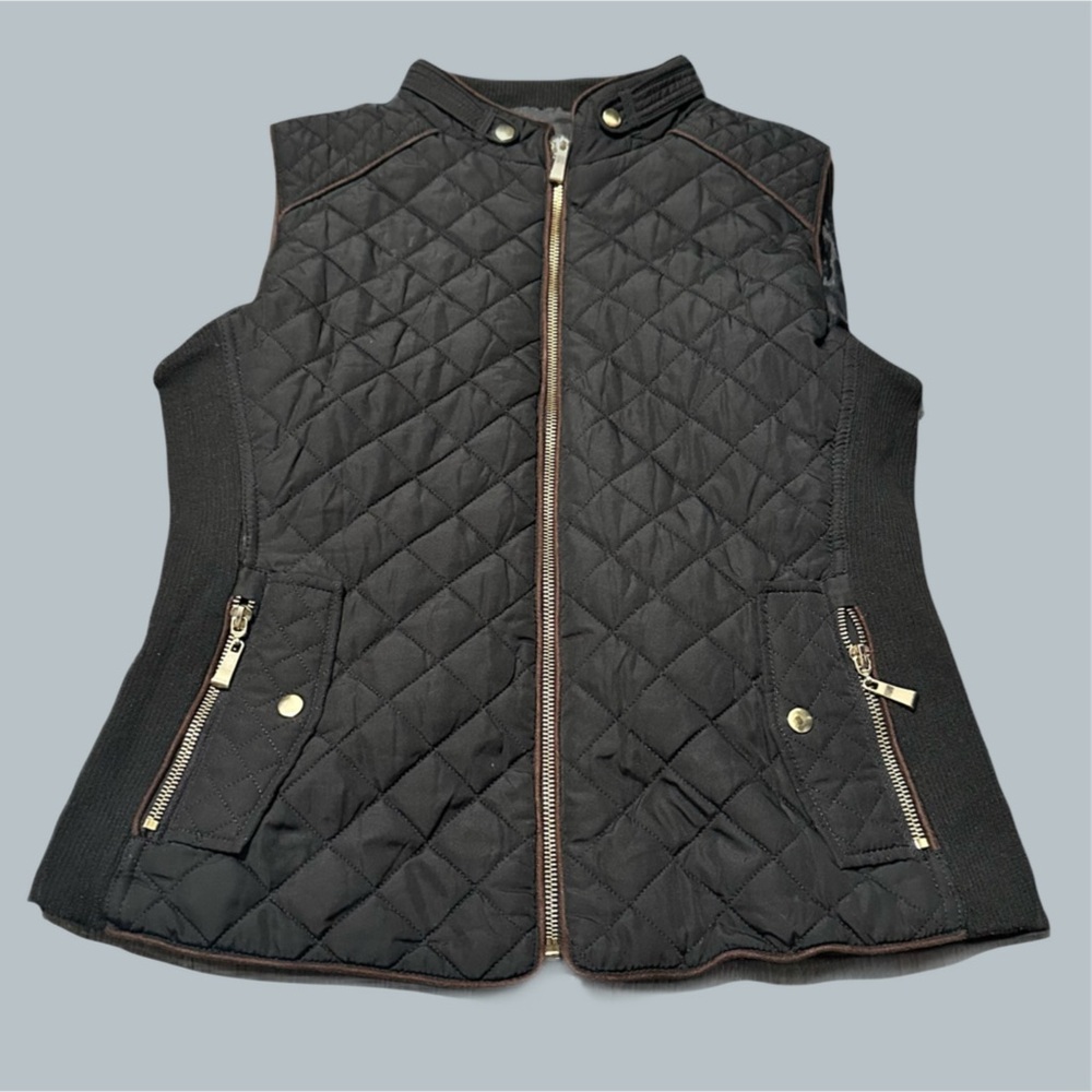 Womens Vest Puffer Black Gold Accents sleeveless medium stylish zipper pockets